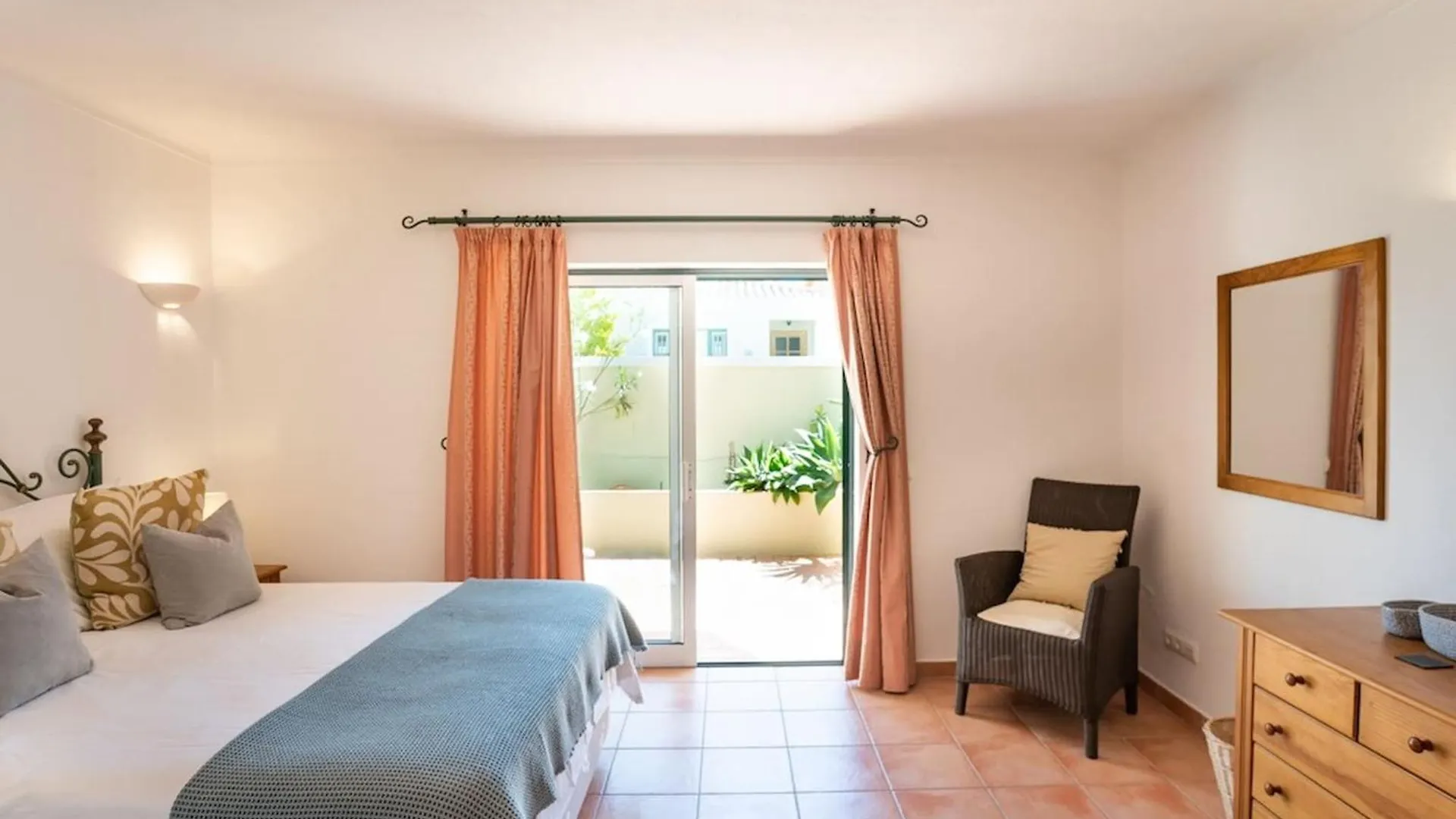 32 Vila Castelo Casa Figueira - Great Townhouse Ferragudo  Holiday home